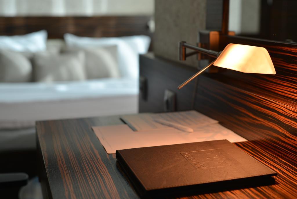 Wes Hotel コジャエリ エクステリア 写真