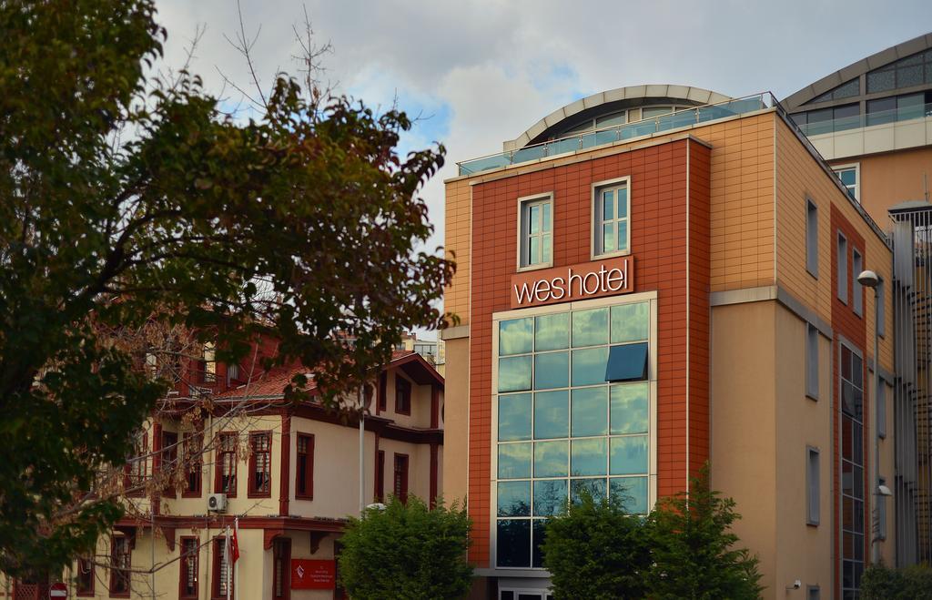 Wes Hotel コジャエリ エクステリア 写真
